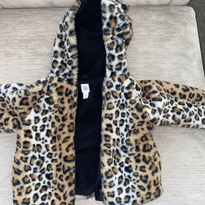 Leopard faux fur coat!
